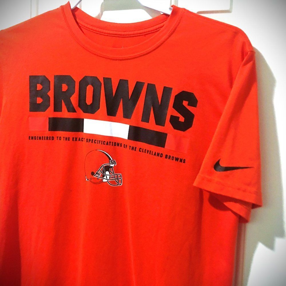 Nike Cleveland Browns NFL Dri-Fit shirt size medium Tee Sale! $7 or 2/$10